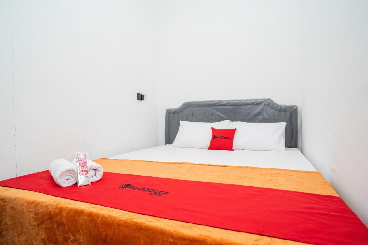Reddoorz @ Aralia Harapan Indah Hotel Pulokendal Eksteriør billede