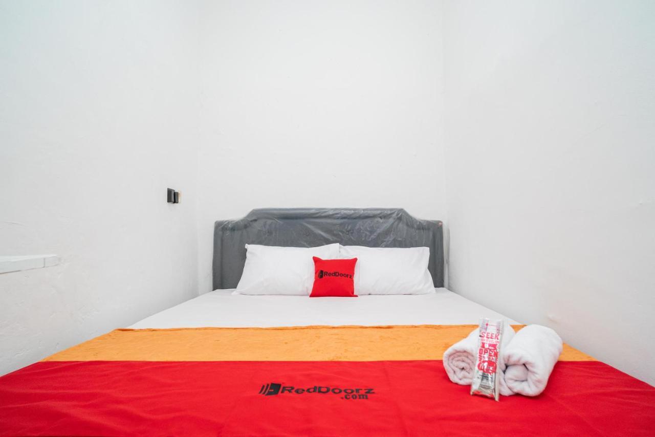 Reddoorz @ Aralia Harapan Indah Hotel Pulokendal Eksteriør billede