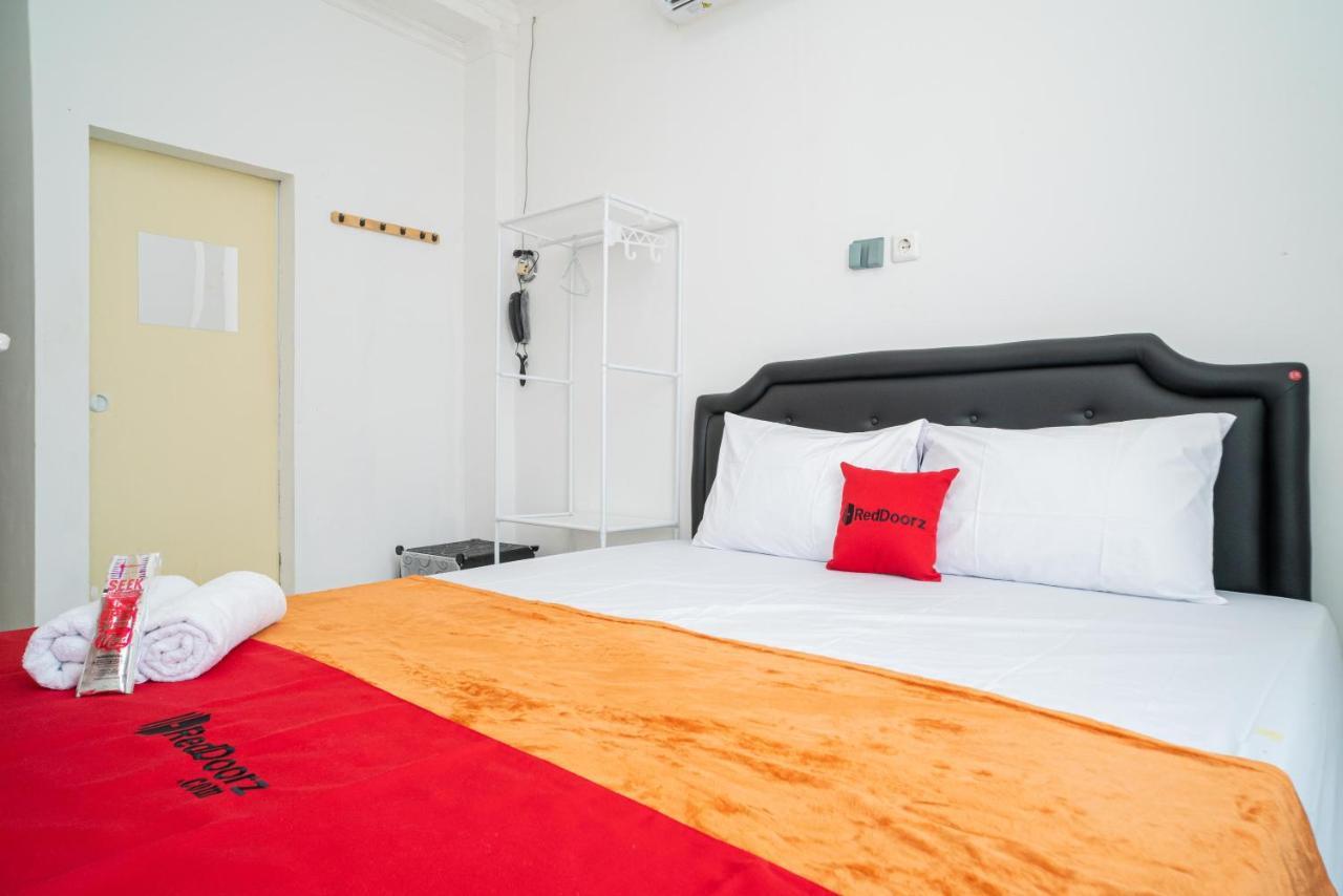 Reddoorz @ Aralia Harapan Indah Hotel Pulokendal Eksteriør billede